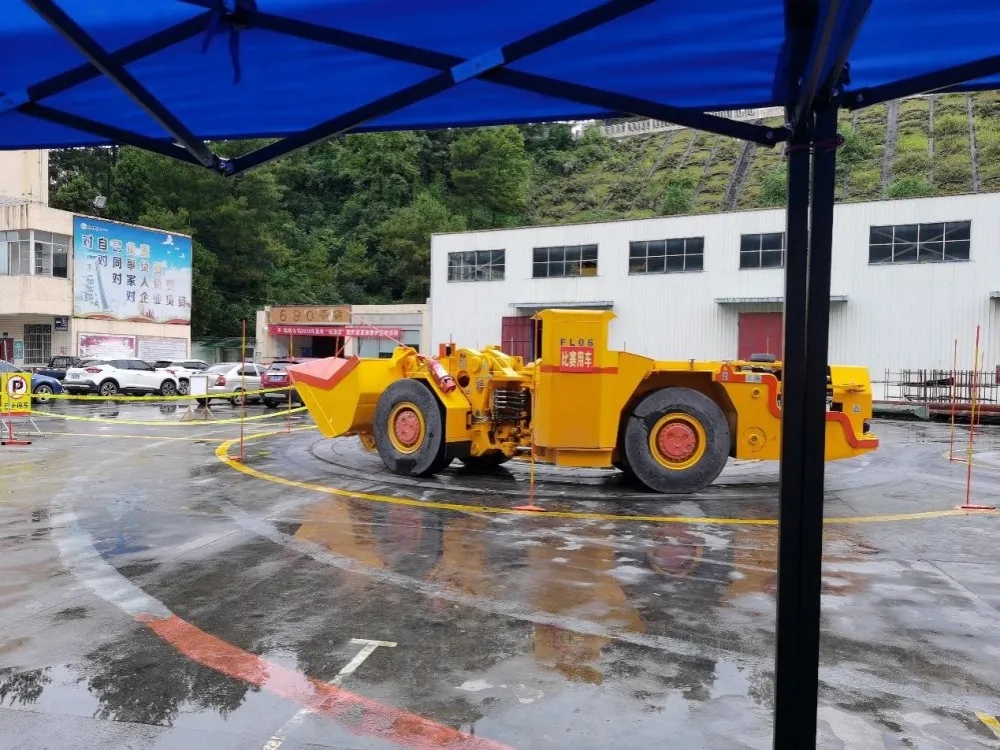 Fambition Heavy Machinery Helps Huaxi Group Scraper Skills Competition